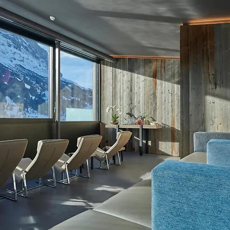 Spinne Hotel
